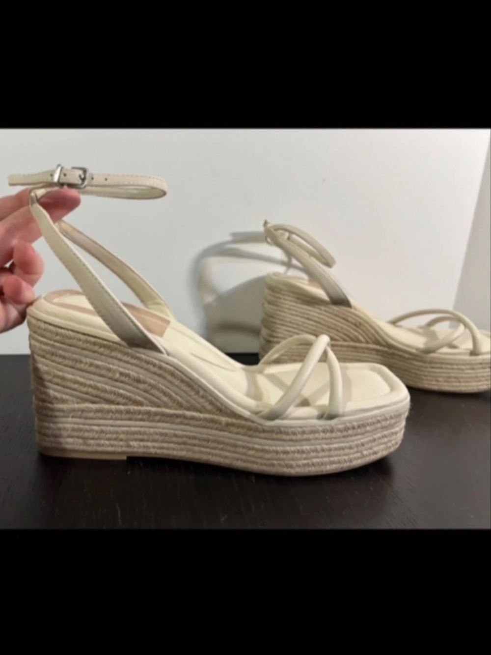 NWOB Dolce Vita Elvia Strappy Platform Wedge Sandals Ivory/Cream Size 11